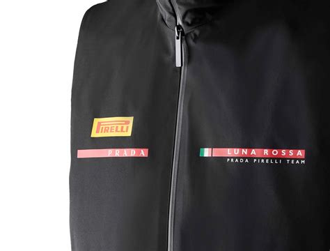 prada gilet uomo luna rossa|prada pirelli colom.